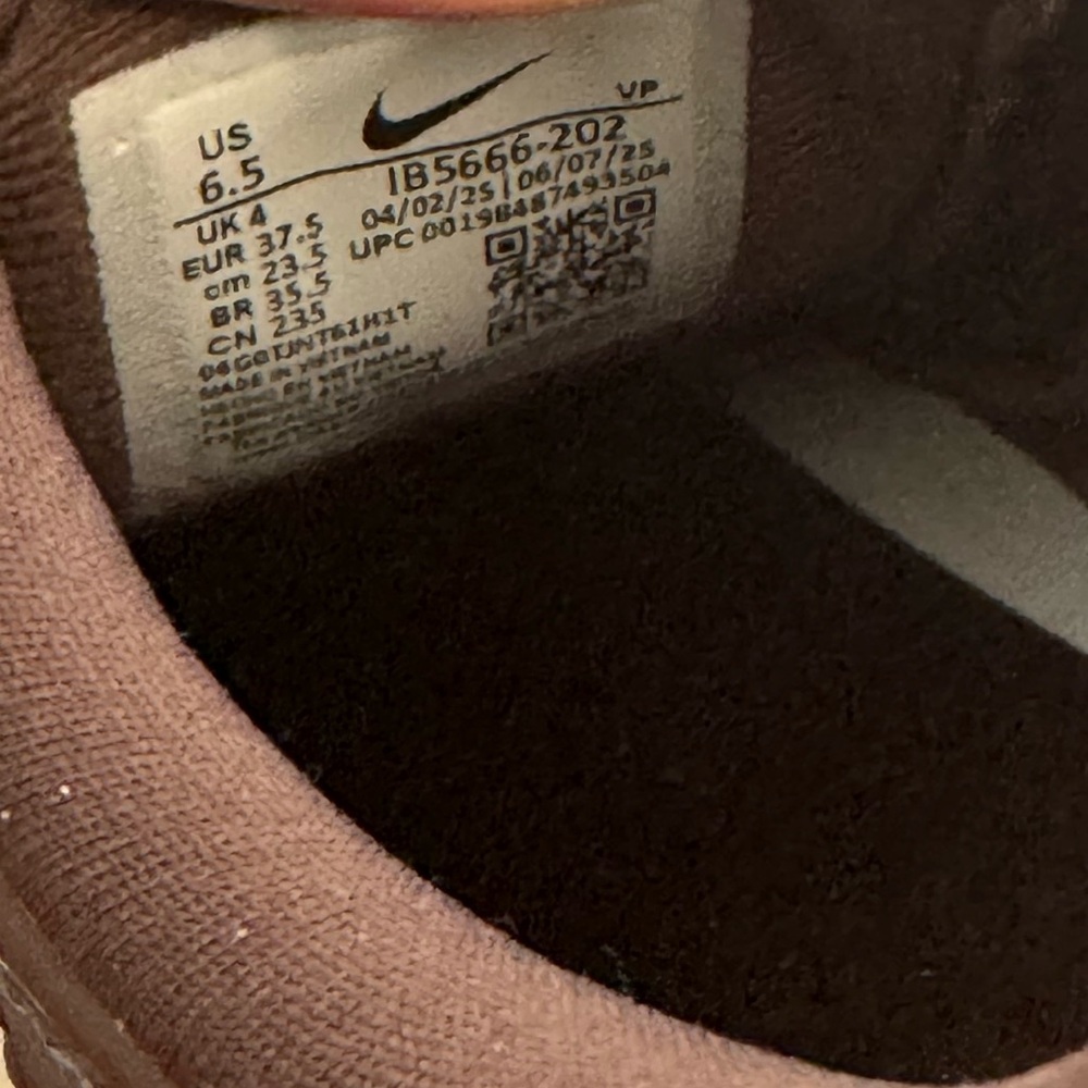 Nike Total 90 III SP Brown Patent Leather Indoor Soccer Shoes Women’s 6.5 NEW - Picture 7 of 7